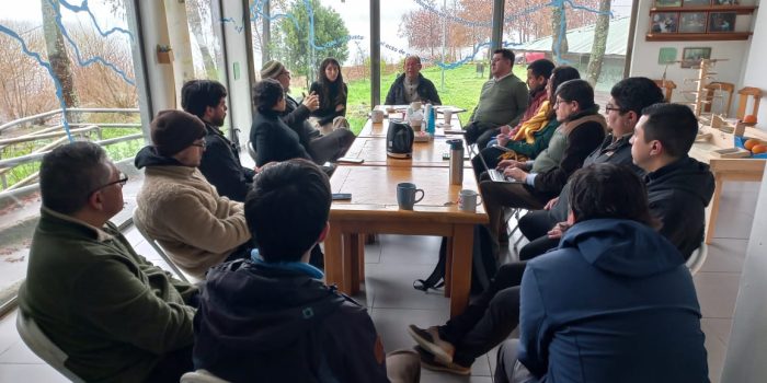 UN APOYO A LA CULTURA LOCAL ALCALDE PABLO ASTETE SE REUNIÓ CON EL EQUIPO LIQUEN   DEL CENTRO CULTURAL MUNICIPAL DE VILLARRICA